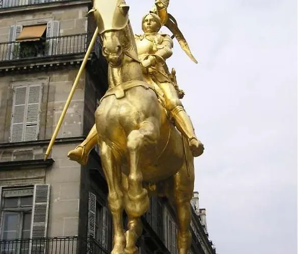 Jeanne D\'Arc Hotel